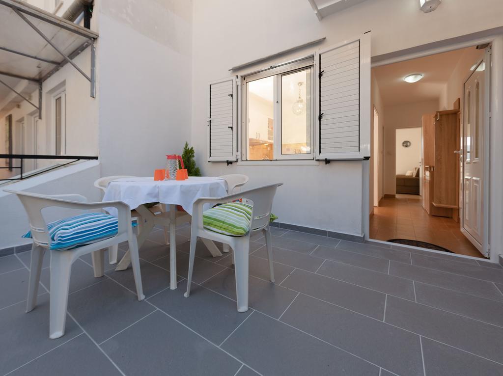 Nicholas Apartment Херцег Нови Екстериор снимка